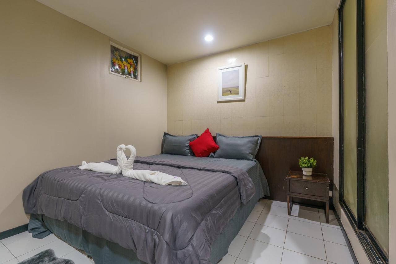 CheQinn Bed Sukhumvit 4 Nana Plaza Bangkok Exterior foto